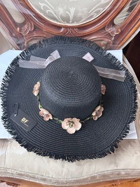 New Floral Trim Wide Brim Straw Sun Hat - Black with Blush Flowers